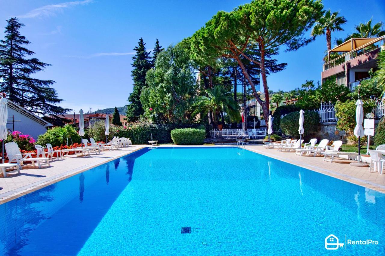 Free Parking-Sea View, With Pool & Garden Lägenhet Sanremo Exteriör bild