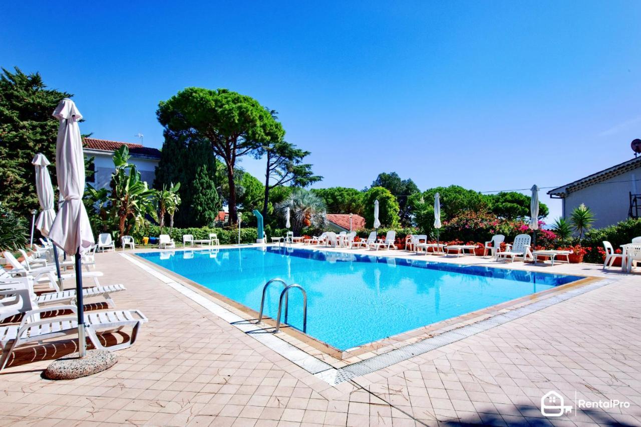Free Parking-Sea View, With Pool & Garden Lägenhet Sanremo Exteriör bild