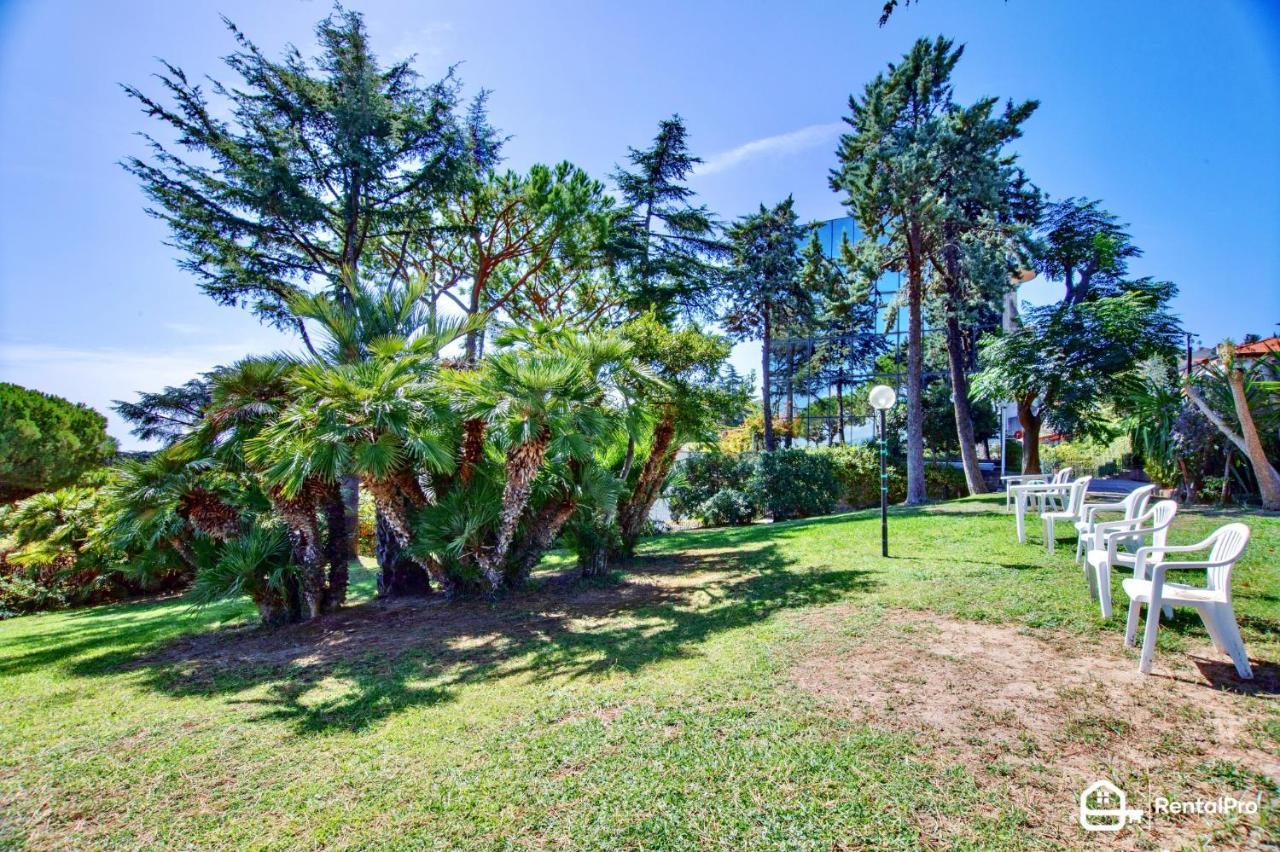 Free Parking-Sea View, With Pool & Garden Lägenhet Sanremo Exteriör bild